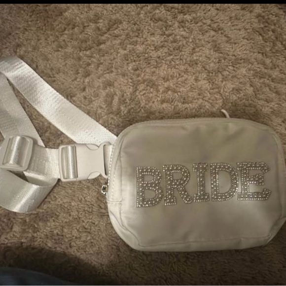 Belt bag - Picture 1 of 3